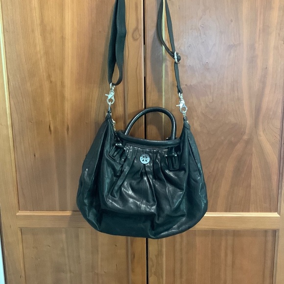 Tory Burch Verona Black Leather Pocketbook with Shoulder Straps and Handles - Picture 1 of 7